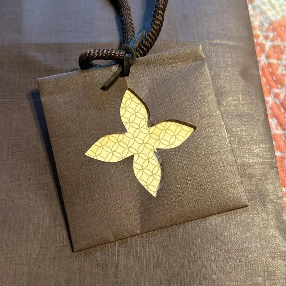 Louis Vuitton little brown gift bag. 10 x 8 x 2.5